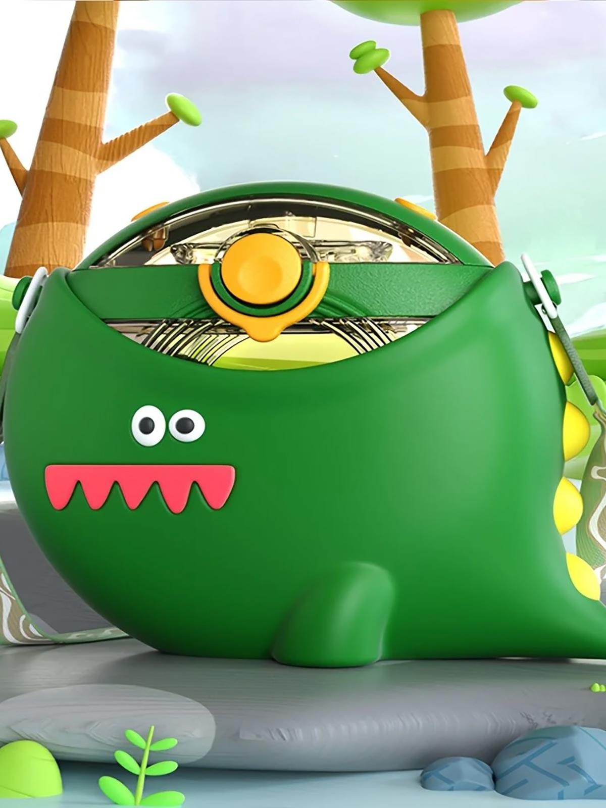 Cocosmile Sevimli Dinozor Tema Kılıflı Tritan Matara 630 ml - Yeşil