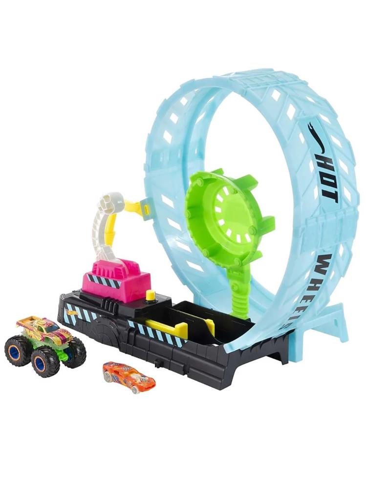 Hot Wheels Monster Trucks Karanlıkta Parlayan Çemberde Yarış Seti