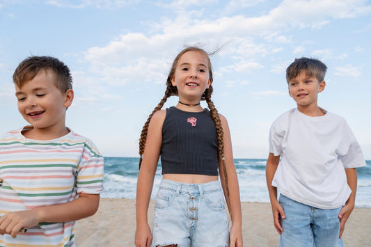 Kız Çocuklar İçin Yaz Kombinleri Nasıl Olmalı?