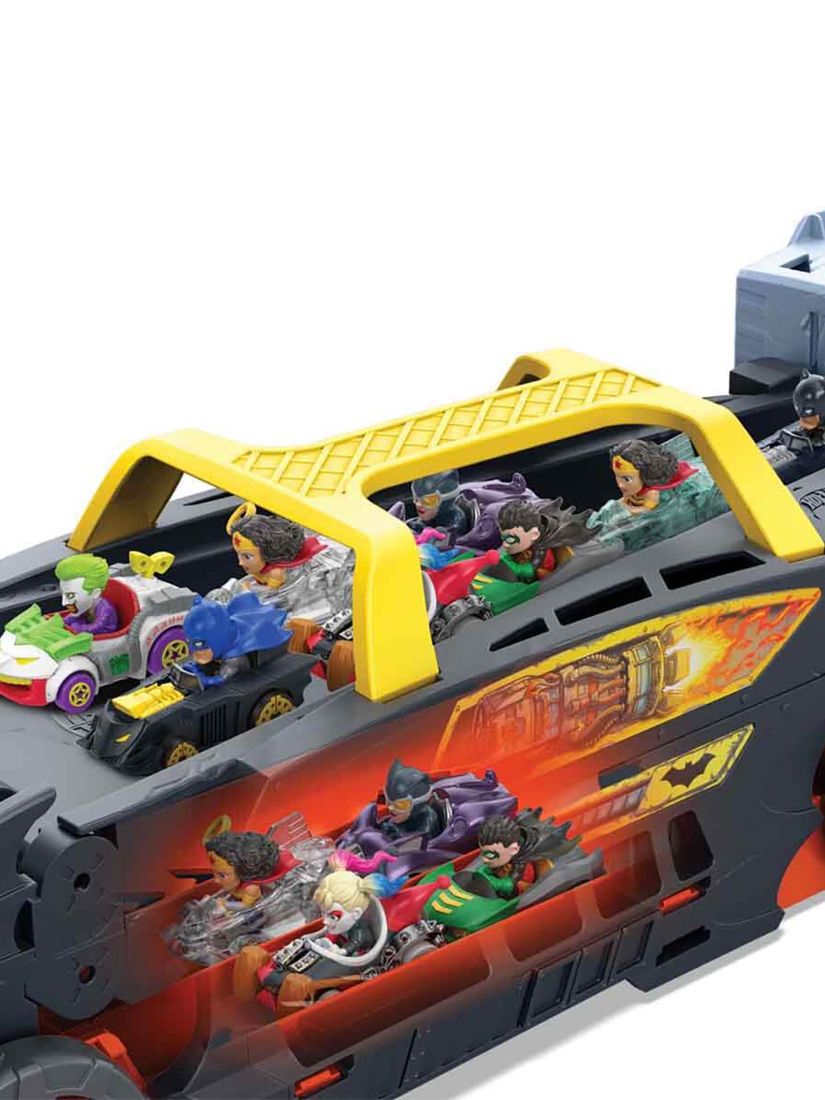 Hot Wheels Racerverse Ultimate Batman Pist Seti