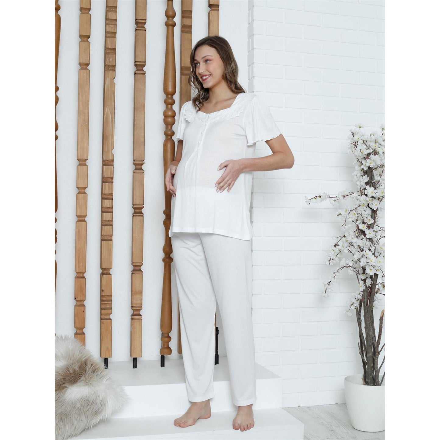 Limissi Loh.  Kare Yaka Aplikeli  Pijama Takımı - Ekru
