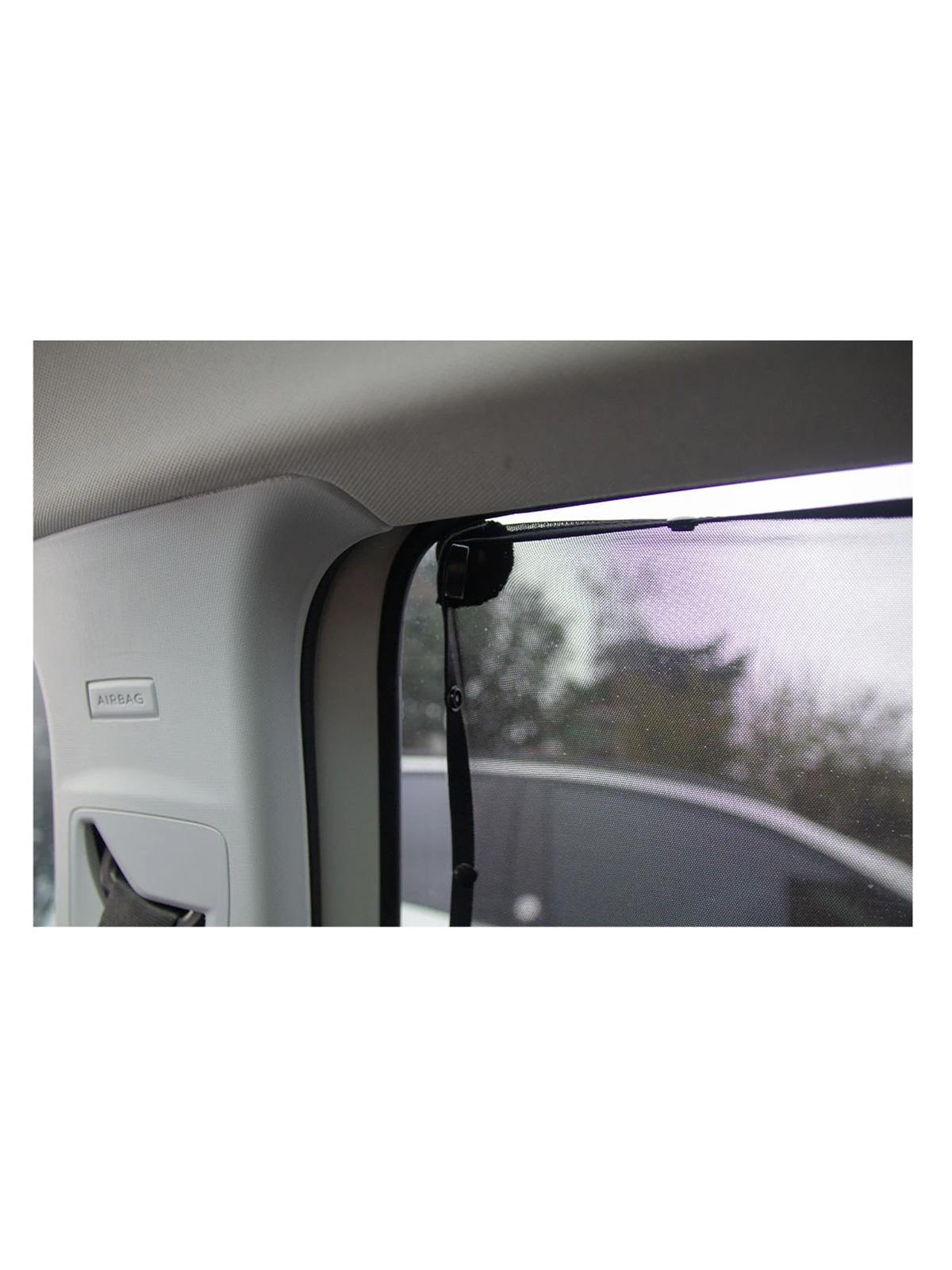 Babyjem Ayarlanabilir Oto Yan Cam Güneşliği - Siyah