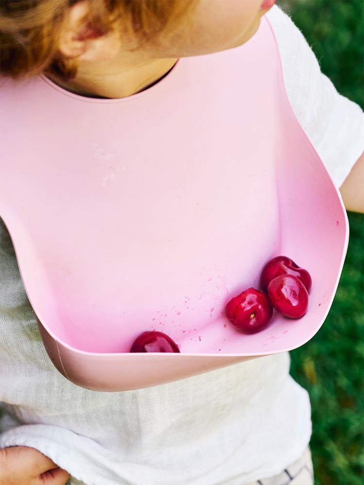 OiOi Basics Silikon Mama Önlüğü - Pembe